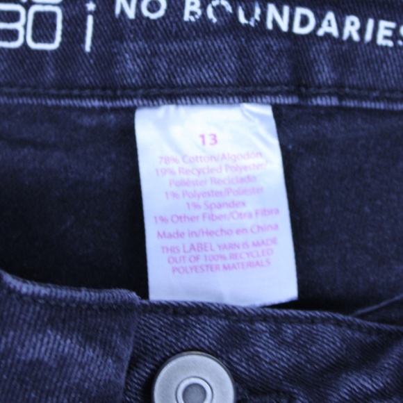 No Boundaries Black High-Rise Denim Shorts – Juniors Size 13 - Picture 3 of 4